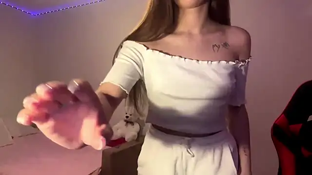 cute nessy online show from 05/29/26, 02:12