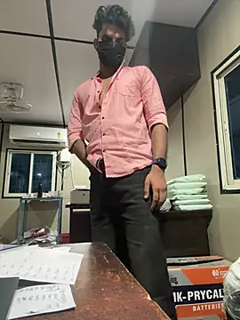 Snapshot of spiral__man007 chatting on 07/01/26, 09:15 spiral man007 online show from 07/01/26, 09:15