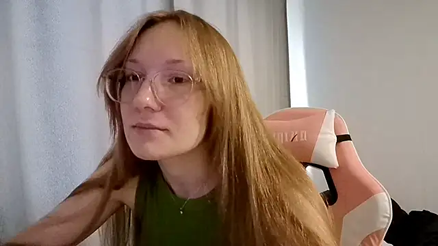 LauraTurber online show from 05/28/26, 01:28