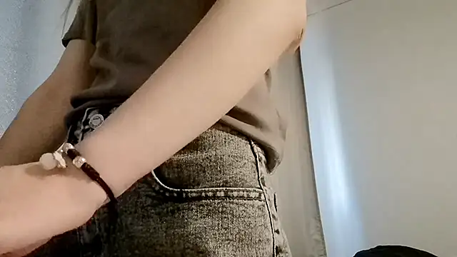 LauraTurber online show from 05/23/26, 03:11