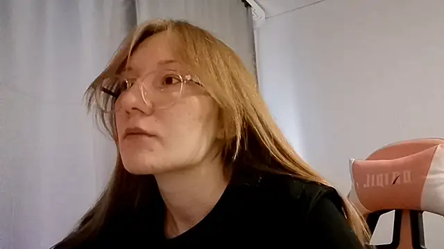 LauraTurber online show from 05/30/26, 02:12
