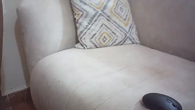 emmyteaz1 online show from 07/08/26, 01:45