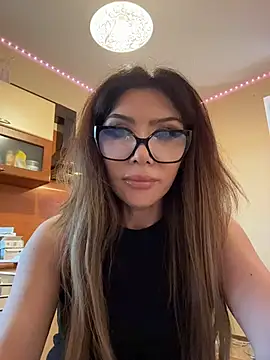 JessicaNichols  online show from 07/07/26, 03:59