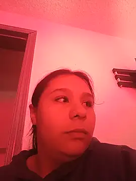 Snapshot of Amber_rose17 chatting on 05/26/26, 09:46 Amber rose17 online show from 05/26/26, 09:46
