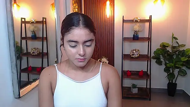 Snapshot of _Lucy_Grey_ chatting on 07/03/26, 12:44 Lucy Grey online show from 07/03/26, 12:44
