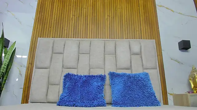 Ivy grayy  online show from 07/14/26, 06:03