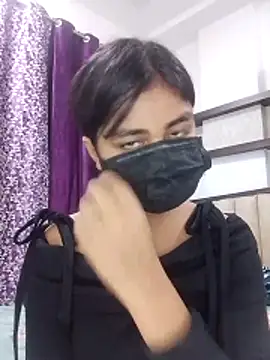 Snapshot of manisha-rani09 chatting on 05/25/26, 05:55 manisha-rani09 online show from 05/25/26, 05:55