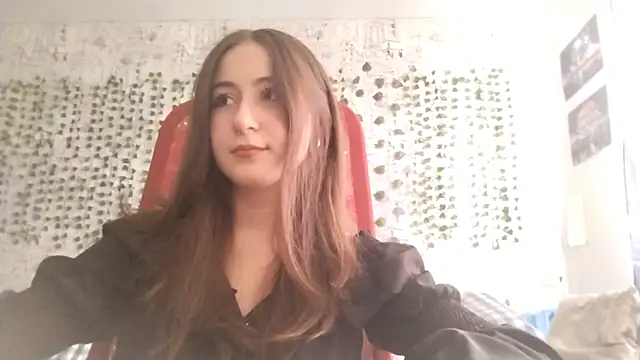 Snapshot of Pollykiss chatting on 06/19/26, 09:59 Pollykiss online show from 06/19/26, 09:59