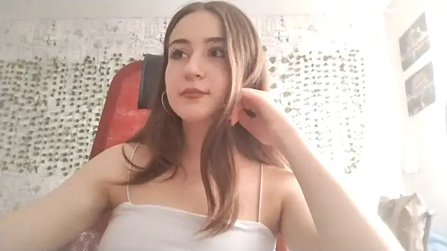 Snapshot of Pollykiss chatting on 07/04/26, 10:43 Pollykiss online show from 07/04/26, 10:43