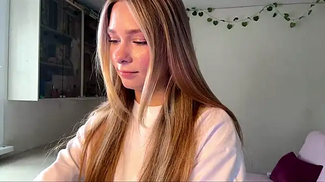 Snapshot of JulietFekete chatting on 05/28/26, 12:22 JulietFekete online show from 05/28/26, 12:22