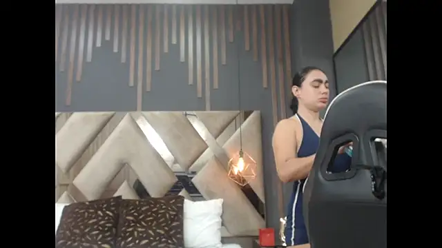 Snapshot of MartinaaFit chatting on 05/26/26, 12:14 MartinaaFit online show from 05/26/26, 12:14