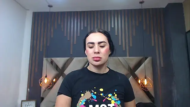 Snapshot of MartinaaFit chatting on 07/13/26, 12:04 MartinaaFit online show from 07/13/26, 12:04