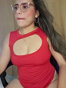 Estrella em online show from 05/22/26, 06:39