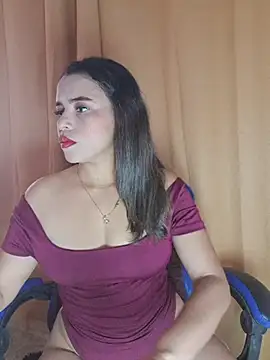 Estrella em online show from 07/07/26, 01:36