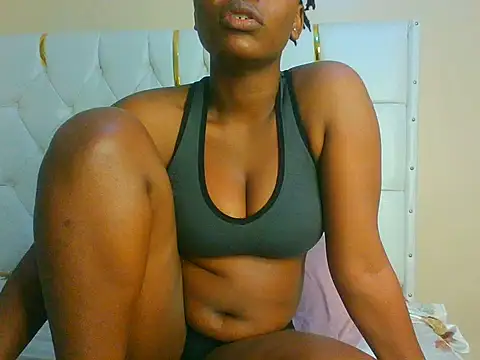 Snapshot of spicyboobs66 chatting on 06/10/26, 10:00 spicyboobs66 online show from 06/10/26, 10:00