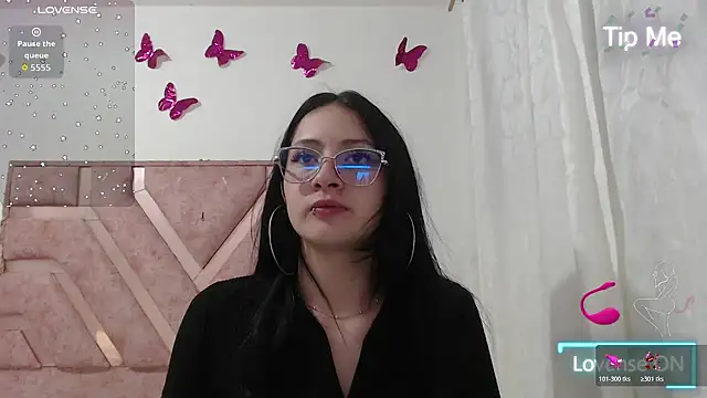 Snapshot of Angel-Hott_ chatting on 07/02/26, 04:07 Angel-Hott online show from 07/02/26, 04:07