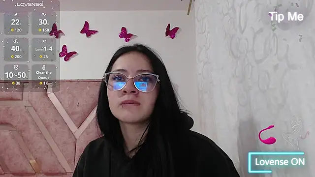 Snapshot of Angel-Hott_ chatting on 06/25/26, 02:20 Angel-Hott online show from 06/25/26, 02:20