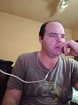 Snapshot of Safado700 chatting on 07/19/26, 03:48 Safado700 online show from 07/19/26, 03:48