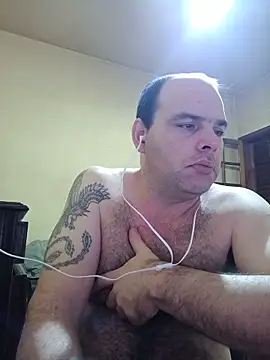 Snapshot of Safado700 chatting on 05/27/26, 02:41 Safado700 online show from 05/27/26, 02:41