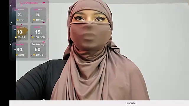 Snapshot of Samira_1 chatting on 05/25/26, 08:07 Samira 1 online show from 05/25/26, 08:07