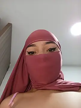 Snapshot of Samira_1 chatting on 06/15/26, 08:19 Samira 1 online show from 06/15/26, 08:19