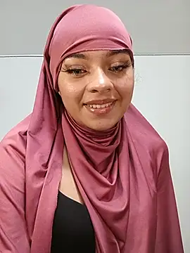 Snapshot of Samira_1 chatting on 07/02/26, 11:11 Samira 1 online show from 07/02/26, 11:11