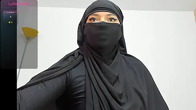 Snapshot of Samira_1 chatting on 05/21/26, 09:12 Samira 1 online show from 05/21/26, 09:12