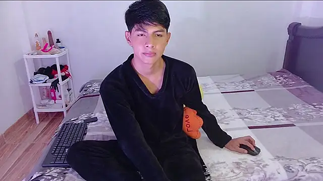 Snapshot of phuwin_bj chatting on 07/09/26, 06:47 phuwin bj online show from 07/09/26, 06:47