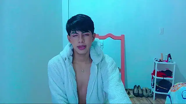 Snapshot of phuwin_bj chatting on 05/30/26, 05:36 phuwin bj online show from 05/30/26, 05:36