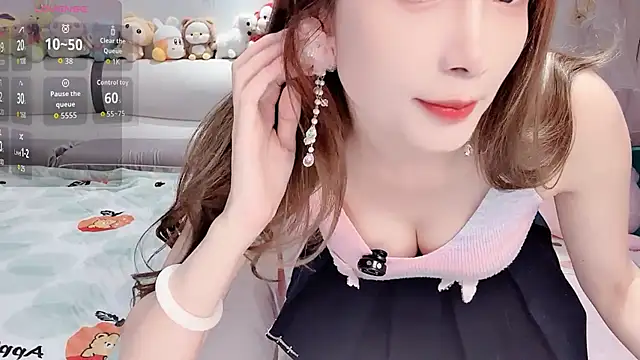 Snapshot of qiqi520ya chatting on 06/24/26, 03:32 qiqi520ya online show from 06/24/26, 03:32