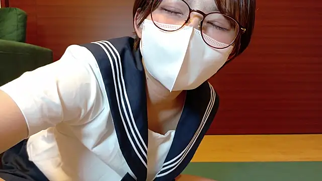 Snapshot of natusummer1919 chatting on 06/02/26, 02:06 natusummer1919 online show from 06/02/26, 02:06