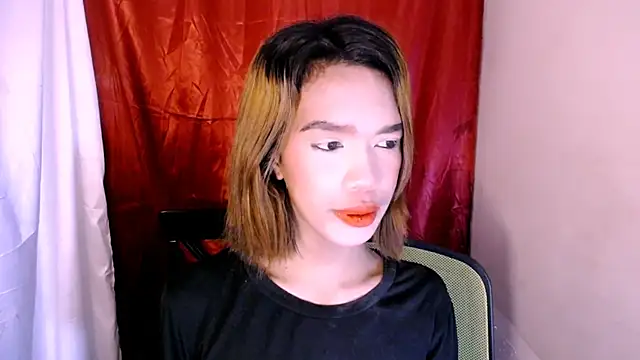 Snapshot of cuntyslut_nikki chatting on 06/26/26, 02:01 cuntyslut nikki online show from 06/26/26, 02:01