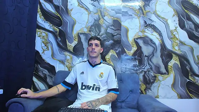 boy max latin online show from 06/20/26, 04:06