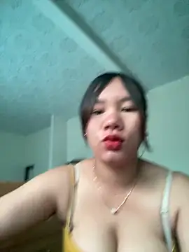 Snapshot of Suki-love chatting on 06/21/26, 03:34 Suki-love online show from 06/21/26, 03:34