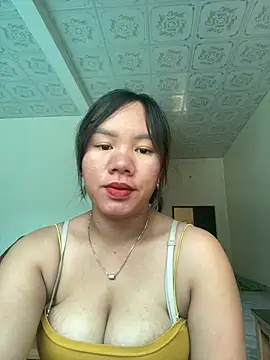 Snapshot of Suki-love chatting on 06/27/26, 05:35 Suki-love online show from 06/27/26, 05:35