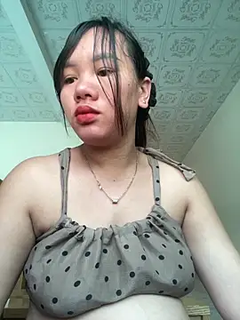 Snapshot of Suki-love chatting on 06/14/26, 02:46 Suki-love online show from 06/14/26, 02:46