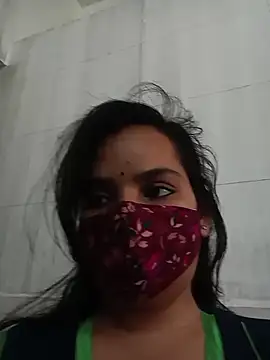 Snapshot of shalini_gupta05 chatting on 05/26/26, 09:51 shalini gupta05 online show from 05/26/26, 09:51