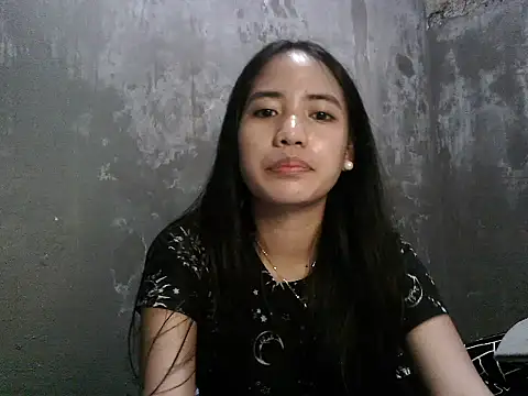 young sophieee online show from 06/03/26, 04:57