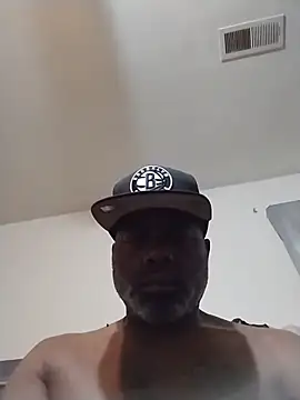 Tremainebigg online show from 05/21/26, 01:30