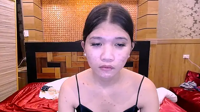 Snapshot of naughtygirl_lily chatting on 07/20/26, 02:19 naughtygirl lily online show from 07/20/26, 02:19
