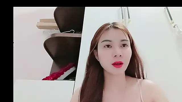 Snapshot of Micky-love chatting on 06/10/26, 04:13 Micky-love online show from 06/10/26, 04:13