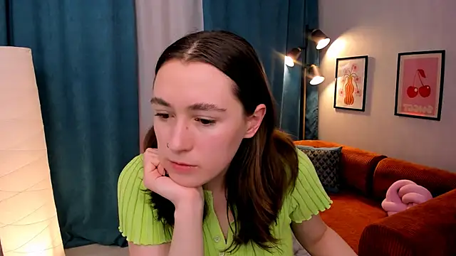 Snapshot of polly_pop_ chatting on 06/07/26, 09:47 polly pop online show from 06/07/26, 09:47