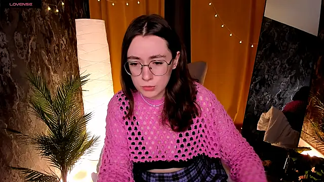 Snapshot of polly_pop_ chatting on 07/12/26, 02:45 polly pop online show from 07/12/26, 02:45