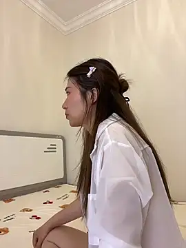 qiuqiu 018 online show from 05/22/26, 10:30