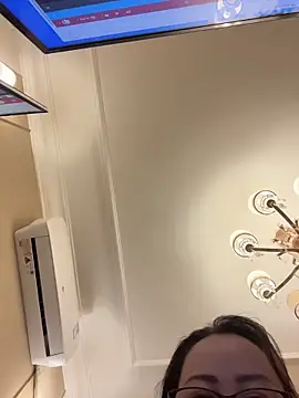 qiuqiu 018 online show from 05/20/26, 12:02