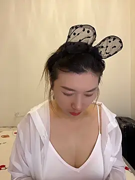 qiuqiu 018 online show from 05/26/26, 10:52
