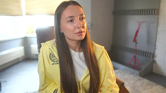 DarleenStfort online show from 06/06/26, 10:20
