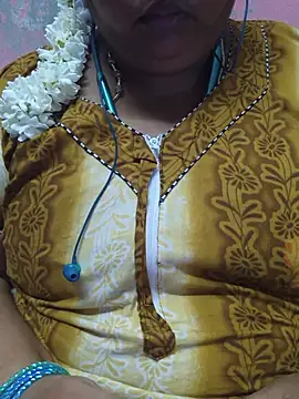Snapshot of geetha431 chatting on 06/09/26, 06:31 geetha431 online show from 06/09/26, 06:31