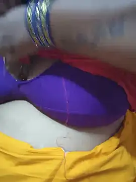 Snapshot of geetha431 chatting on 06/25/26, 06:35 geetha431 online show from 06/25/26, 06:35