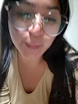 Snapshot of morena95_ chatting on 06/22/26, 02:17 morena95 online show from 06/22/26, 02:17